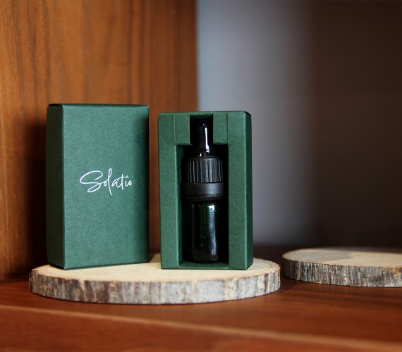 【オリジナルパッケージ 】アロマオイルボトルのパッケージ