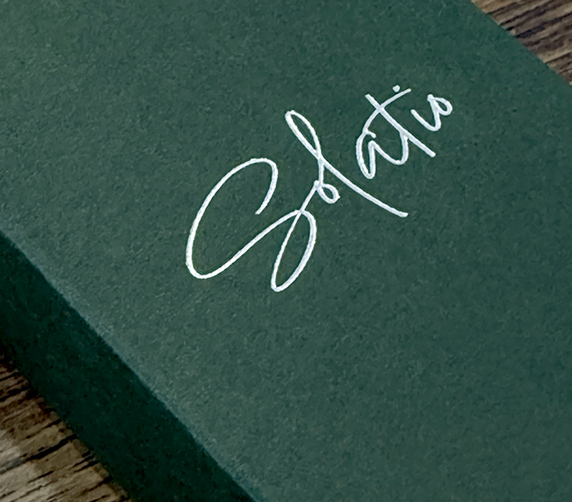 【オリジナルパッケージ 】アロマオイルボトルのパッケージ